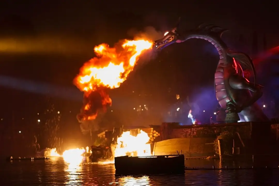 Fantasmic!